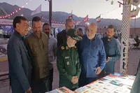 تصاویر/ بازدید سردار آزادی از غرفه شهادت خراسان جنوبی