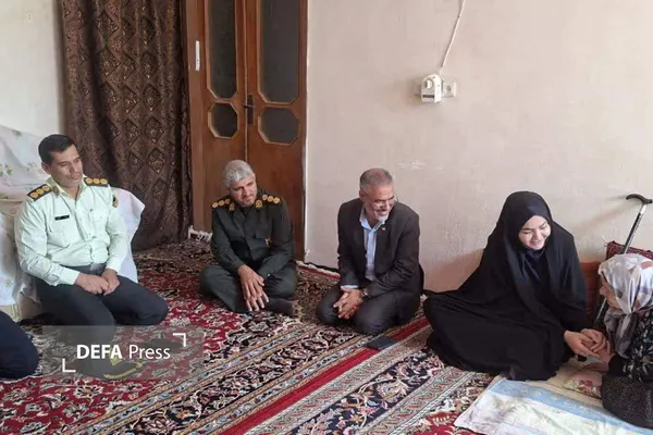 دیدار با خانواده شهید