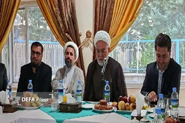 رسانه‌ها در کنار انعکاس مشکلات از سیاه‌نمایی و خودتحقیری پرهیز کنند