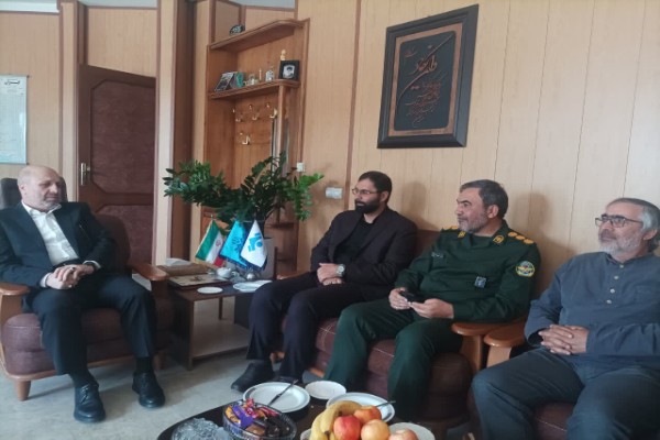 تأکید مدیران حفظ آثار و نشر ارزش‌های دفاع مقدس و صدا و سیمای اردبیل بر نقش راهبردی رسانه در تبیین حقیقت و ترویج فرهنگ ایثار