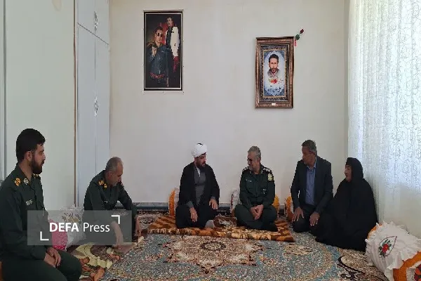 دیدار با خانواده شهید علی جان افتاده در شهرستان مارگون
