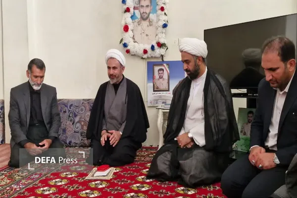 دیدار با خانواده شهدا