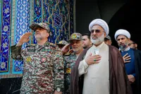 تصاویر/ تشرف فرمانده نیروی پدافند هوایی ارتش جمهوری اسلامی ایران به حرم مطهر رضوی