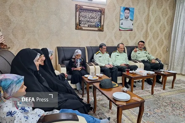 دیدار با خانواده شهدا