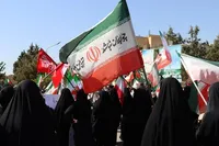 ادای احترام جامعه دانشگاهی نجف آباد به نماد ملی میهن اسلامی