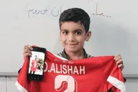 مرهم کاپیتان پرسپولیس بر زخم دانش‌آموز مینابی