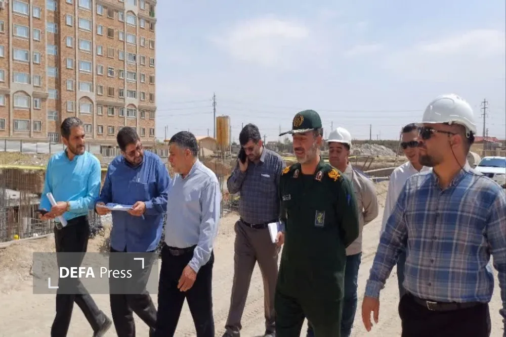 بازدید مدیرعامل بنیاد تعاون و مسئول خدمات کارکنان کل سپاه از شهرک شهید سلیمانی اراک