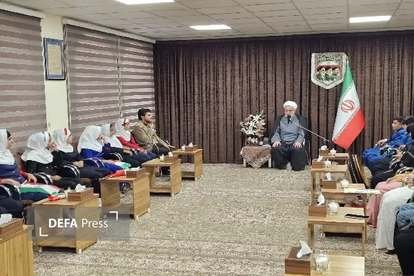 یاد خدا و درس‌خواندن و احترام به والدین را سرلوحه زندگی قرار دهید