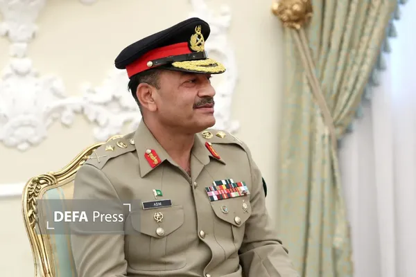 عاصم منیر