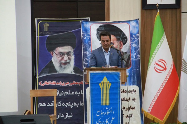 تقدیسی: مدرسان معماران نیروی انسانی متخصص هستند تقدیسی: مدرسان معماران نیروی انسانی متخصص هستند