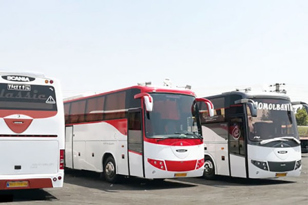 خدمت‌رسانی ناوگان حمل‌ونقل زنجان به زائران مراسم وداع با «امام شهید»