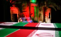 نماهنگ/ اشک آینه با صدای میلاد هارونی