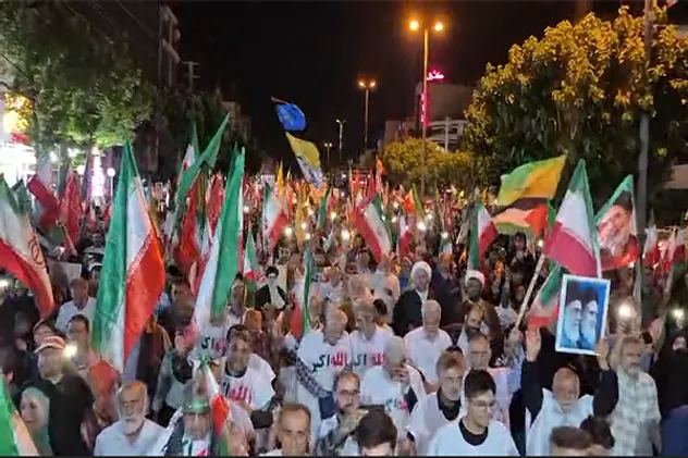 فیلم / نودو یکمین اجتماع عظیم مردمی در کرج؛ جلوه‌ای از وحدت و همبستگی مردم انقلابی در بلوار کاج