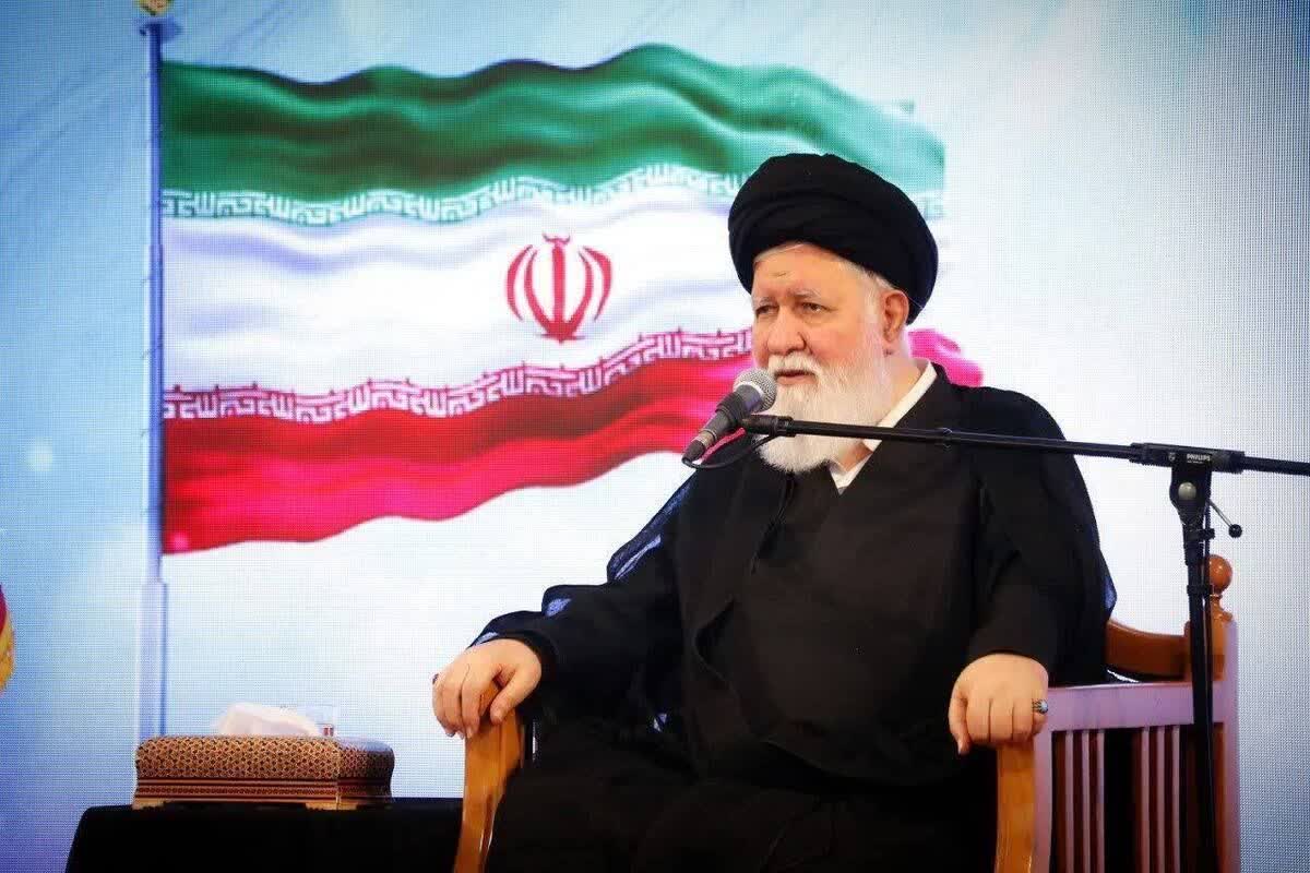آیتالله علمالهدی: سیلی انقلاب هیمنه پوشالی آمریکا را درهم شکست آیتالله علمالهدی: سیلی انقلاب هیمنه پوشالی آمریکا را درهم شکست