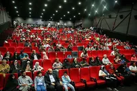فروش ۴۴ میلیاردی سینما در دومین هفته‌ی مرداد