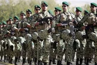 امنیت ایران را چه کسانی نگه داشتند؟