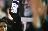بیعت نوجوانان تهران با رهبر جوان ایران در اجتماع «سلام به آینده»