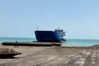 ساخت و آب‌اندازی یک شناور با حمل بار ۷۰۰ تنی در هرمزگان