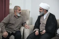 دیدار نماینده ولی‌فقیه در استان سمنان با خانواده معظم شهید «محمد عباسی»