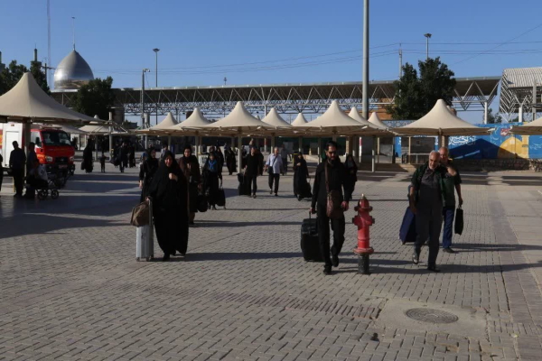 تردد بیش از ۱۹ هزار زائر از مرز مهران در ۲۴ ساعت گذشته تردد بیش از ۱۹ هزار زائر از مرز مهران در ۲۴ ساعت گذشته